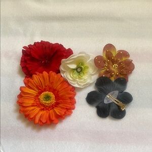 Floral Hair Clip Set - Red, Orange, White, Black